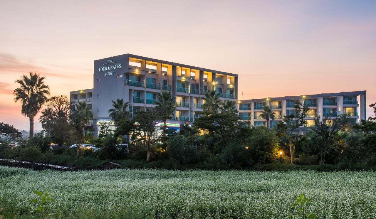 The Four Grace Resort Seogwipo Exterior photo